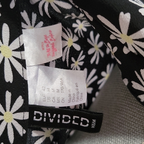 2 H&M Dresses - Picture 8 of 8